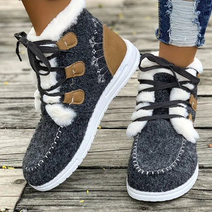 🥾 Cozy, fleece-lined women's winter ankle boots 